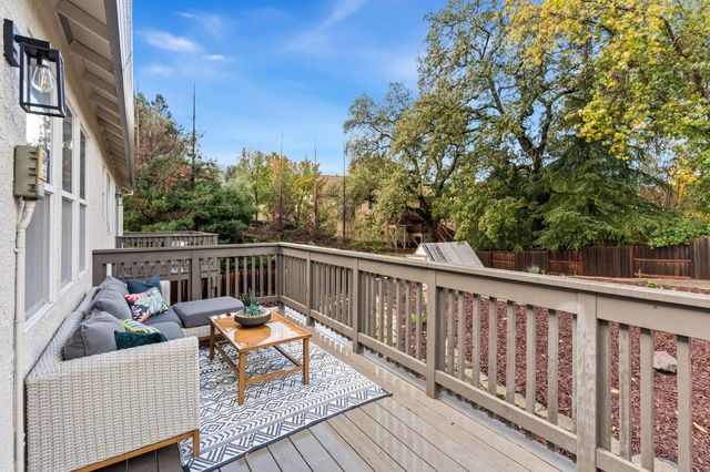 3947 Heathrow Ln, El Dorado Hills, CA 95762