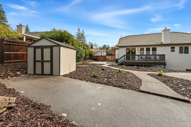 3947 Heathrow Ln, El Dorado Hills, CA 95762