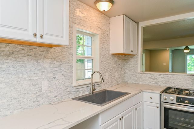4714 Nichols Street, Houston, TX 77020