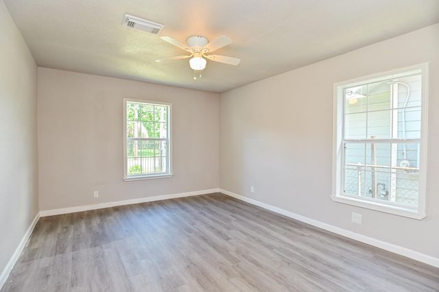 4714 Nichols Street, Houston, TX 77020
