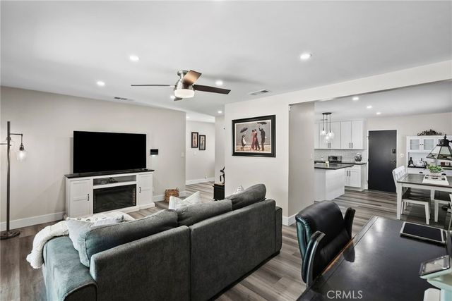762 Talbert, Simi Valley, CA 93065