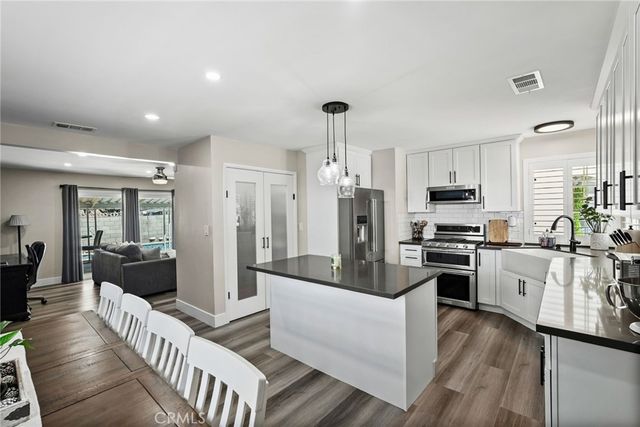 762 Talbert, Simi Valley, CA 93065