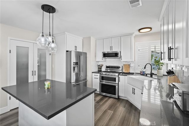 762 Talbert, Simi Valley, CA 93065