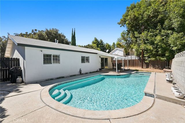 762 Talbert, Simi Valley, CA 93065