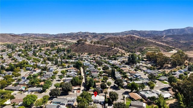762 Talbert, Simi Valley, CA 93065