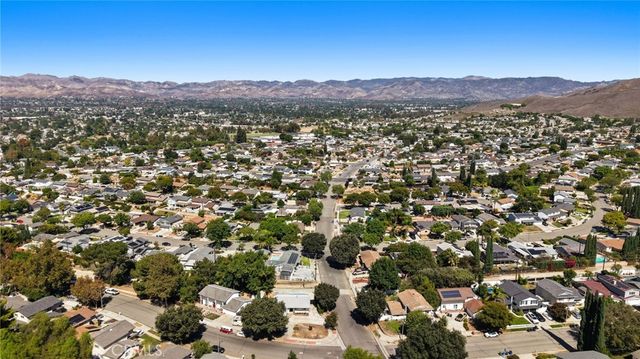 762 Talbert, Simi Valley, CA 93065