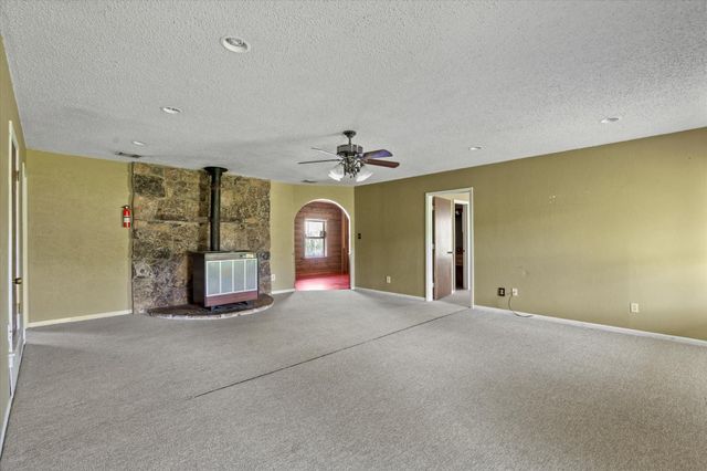 800 County Road 426, Cleburne, TX 76031