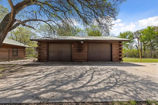 800 County Road 426, Cleburne, TX 76031