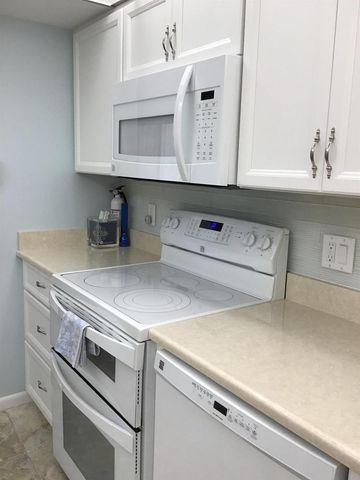 200 Ocean Trail Way 109, Jupiter, FL 33477