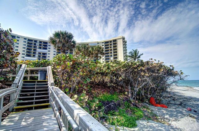 200 Ocean Trail Way 109, Jupiter, FL 33477