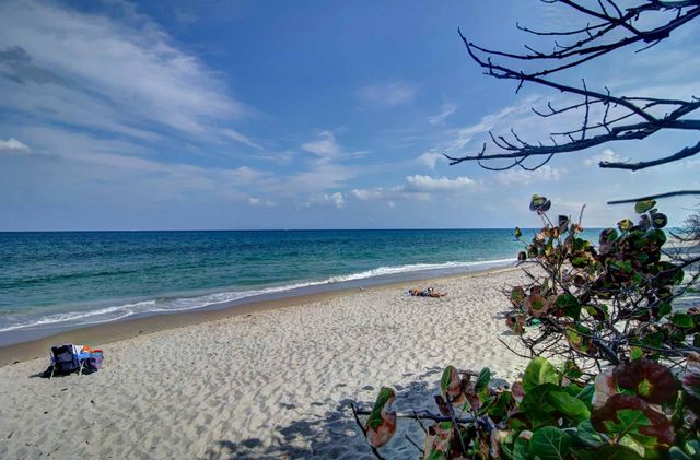 200 Ocean Trail Way 109, Jupiter, FL 33477