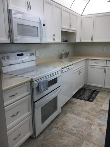 200 Ocean Trail Way 109, Jupiter, FL 33477