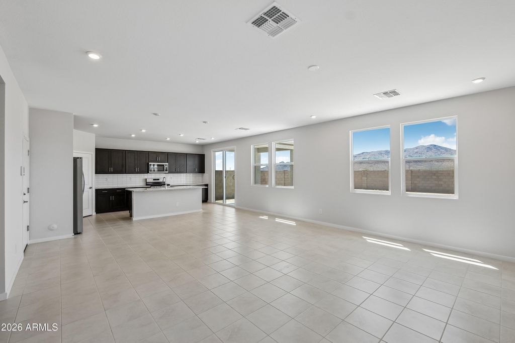 18274 W CALLE LEJOS --, Surprise, AZ 85387 — photo 5