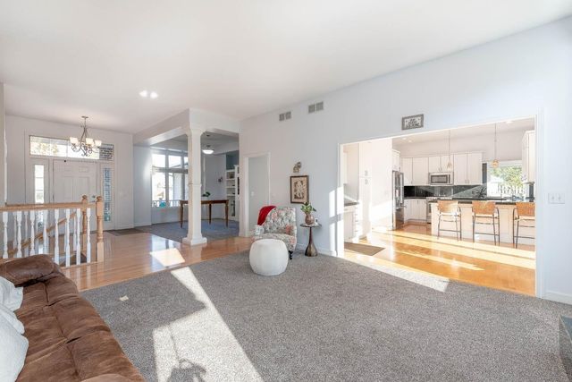 125 Thissen Court, Mankato, MN 56001