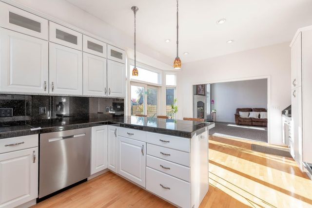 125 Thissen Court, Mankato, MN 56001