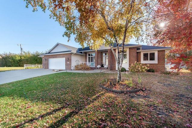 125 Thissen Court, Mankato, MN 56001