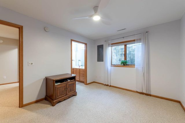 125 Thissen Court, Mankato, MN 56001