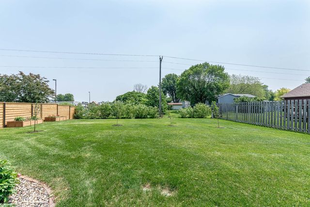 125 Thissen Court, Mankato, MN 56001