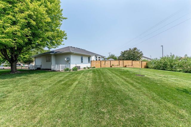 125 Thissen Court, Mankato, MN 56001