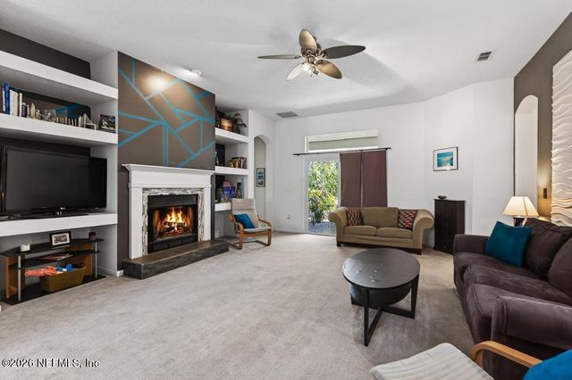 14687 SILVER GLEN Drive E, Jacksonville, FL 32258