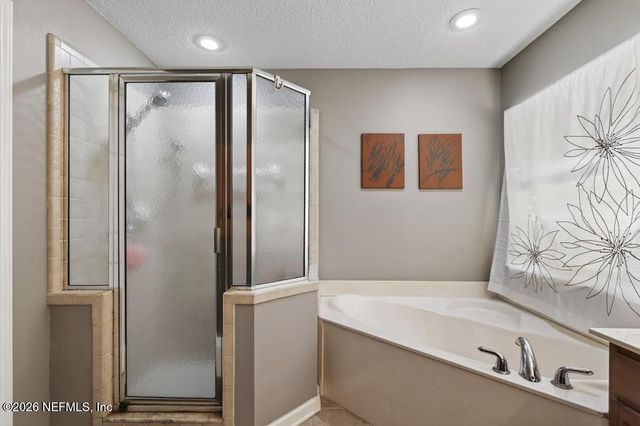 14687 SILVER GLEN Drive E, Jacksonville, FL 32258