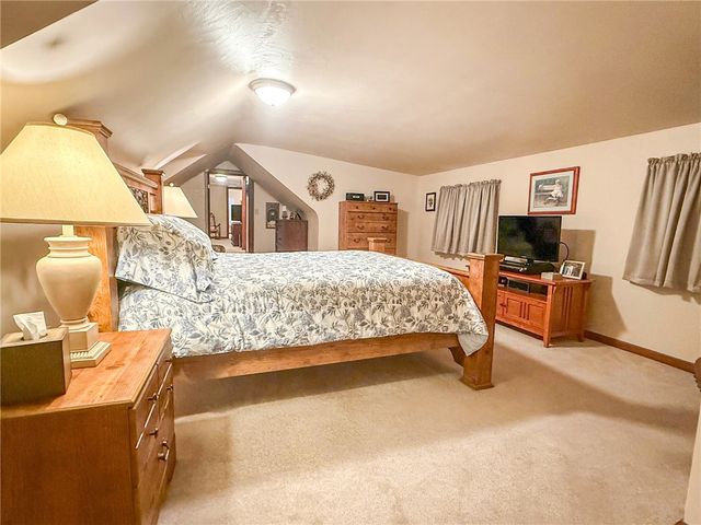 417 New Castle Rd, Twp Of But Nw, PA 16001