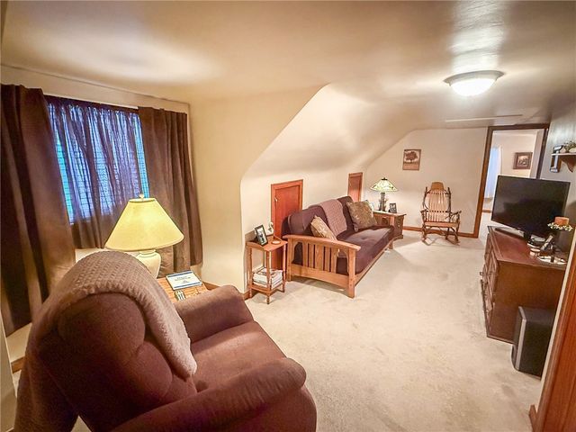 417 New Castle Rd, Twp Of But Nw, PA 16001