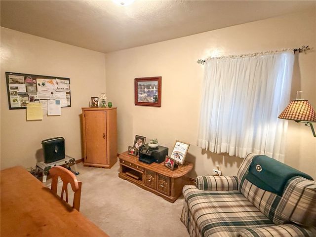 417 New Castle Rd, Twp Of But Nw, PA 16001