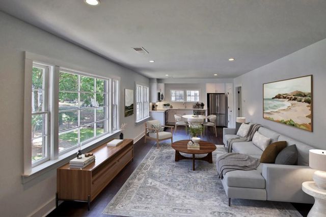 99 Peachtree Memorial Drive C2, Atlanta, GA 30309