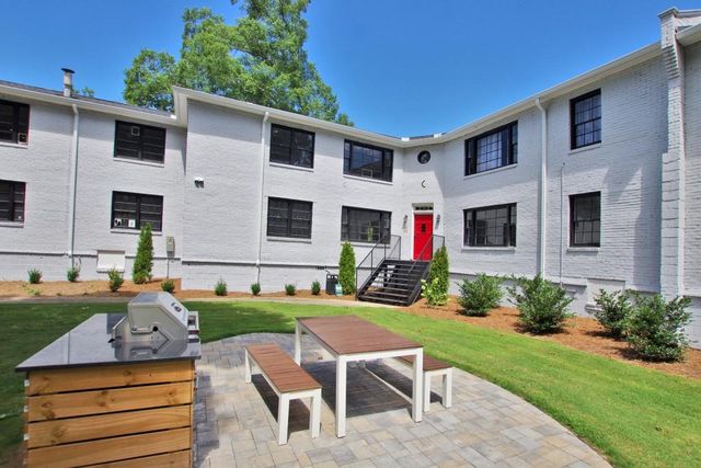 99 Peachtree Memorial Drive C2, Atlanta, GA 30309