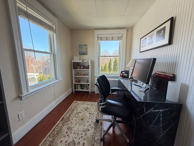 6 Old Colony Rd, Hull, MA 02045