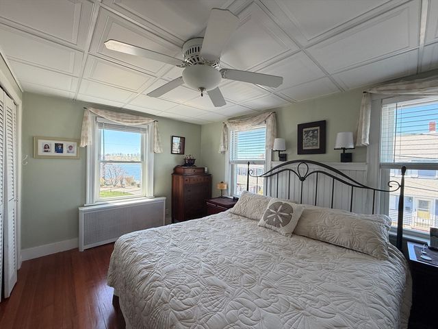 6 Old Colony Rd, Hull, MA 02045