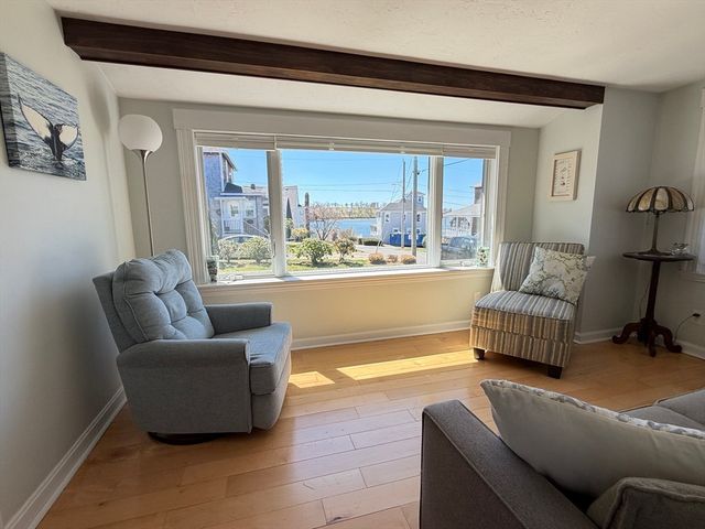 6 Old Colony Rd, Hull, MA 02045