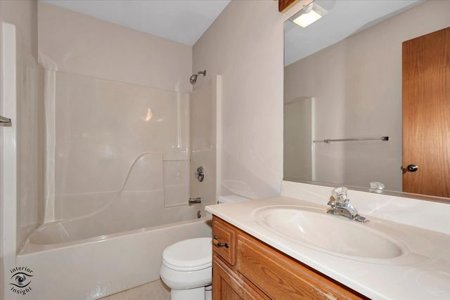 1343 Cannonball Trail, Yorkville, IL 60560