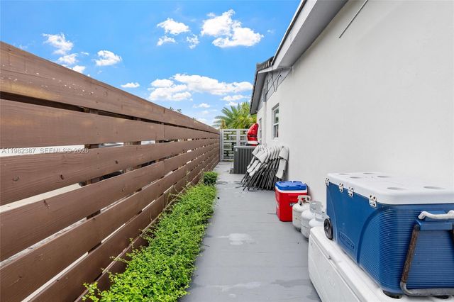 12721 SW 47th Street, Miami, FL 33175