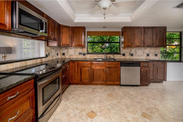 2504 Hibiscus Dr. W, Belleair Beach, FL 33786