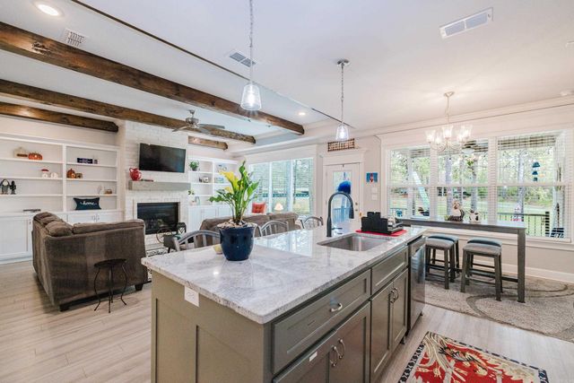 52 Sergio Drive, Hot Springs Village, AR 71909