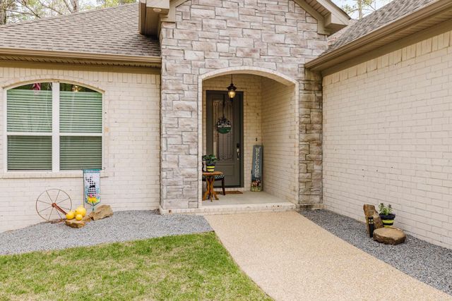 52 Sergio Drive, Hot Springs Village, AR 71909