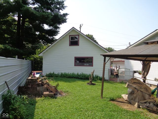 4021 E Park Avenue, Terre Haute, IN 47805