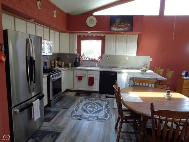 4021 E Park Avenue, Terre Haute, IN 47805