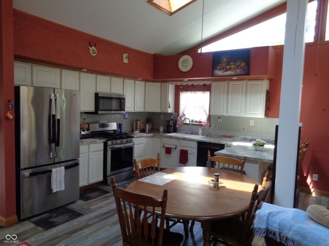 4021 E Park Avenue, Terre Haute, IN 47805