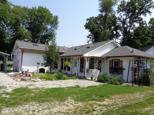 4021 E Park Avenue, Terre Haute, IN 47805