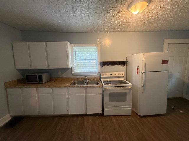 1856 Genessee Avenue, Columbus, OH 43211