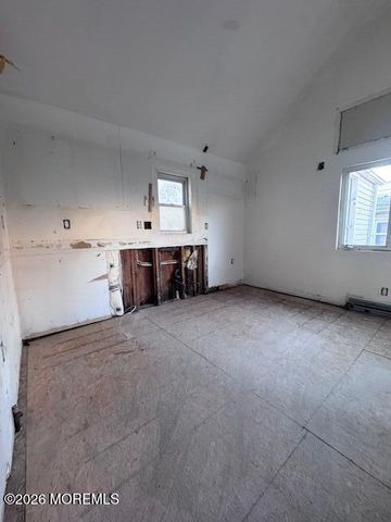 53 Navesink Avenue, North Middletown, NJ 07748