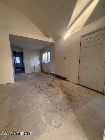 53 Navesink Avenue, North Middletown, NJ 07748