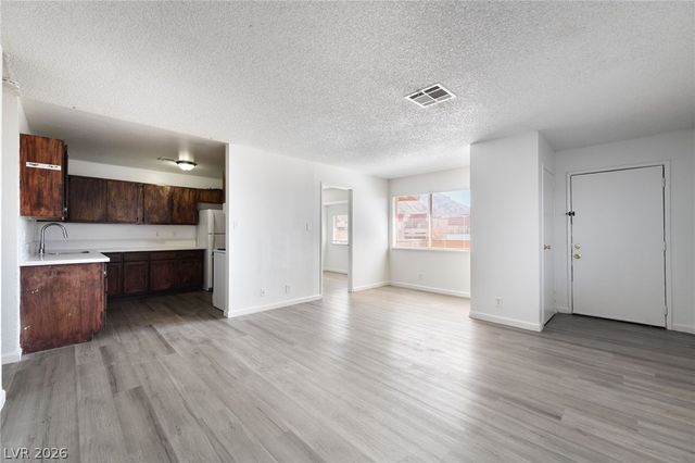6982 Hopkins Drive C, Las Vegas, NV 89156