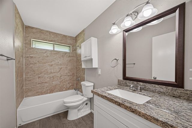 1715 Ramada Drive, Houston, TX 77062