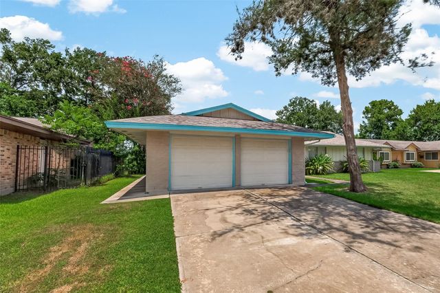 1715 Ramada Drive, Houston, TX 77062