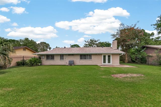 1715 Ramada Drive, Houston, TX 77062