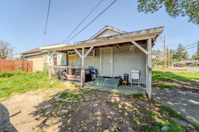 285 S Barrett Rd, Yuba City, CA 95991